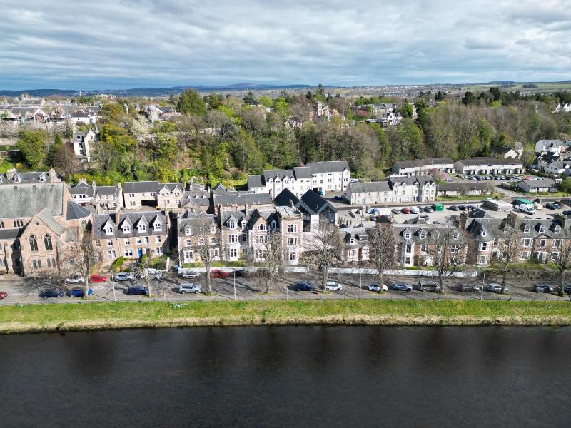 Glen Mhor Hotel at Uile-bheist 'Brewstillery', Inverness