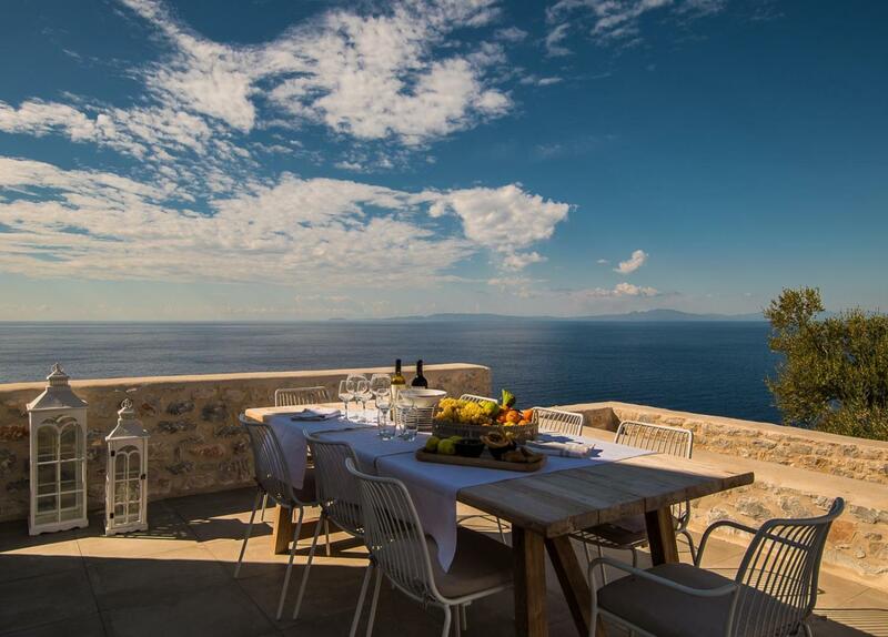 BASSA MAINA Villas & Suites, Peloponnese