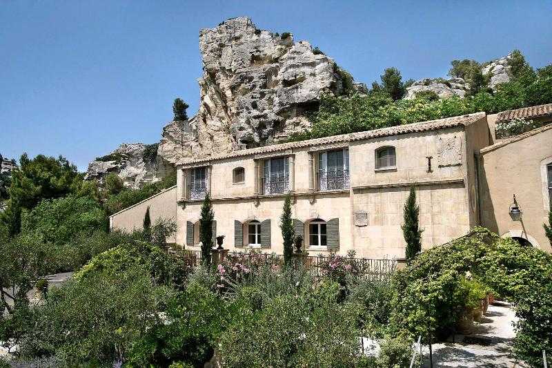 Baumanière - Les Baux de Provence, Les Baux-de-Provence